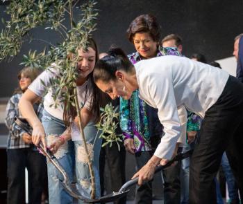 Jefa de Gobierno de CDMX apoya la salud mental de jóvenes en clausura de Scholas Ciudadanía