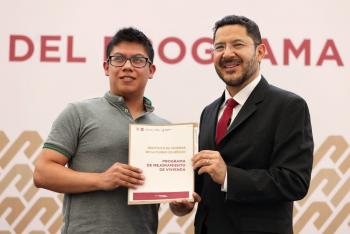 Jefe de Gobierno entrega recursos para mejorar vivienda en la Alcaldía Cuauhtémoc