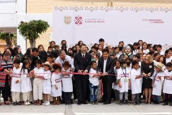 Entregan rehabilitación de la Escuela Primaria 'Manuel Ruiz Rodríguez' en la Ciudad de México