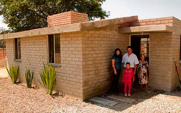 Migrantes irregulares en EUA enfrentan desafíos en acceso a viviendas y créditos