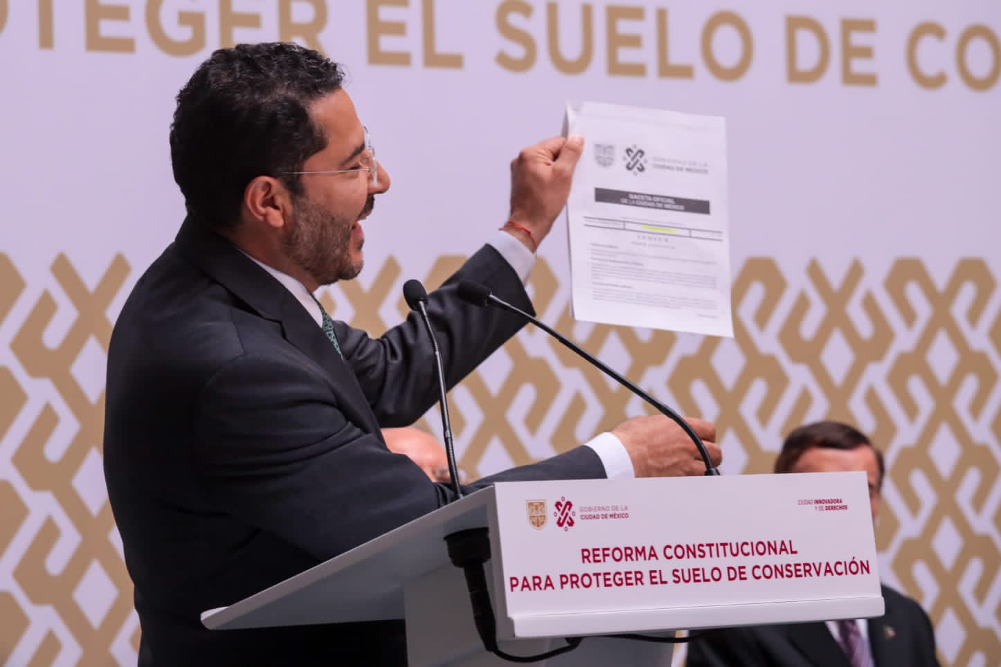 Reforma Constitucional en CDMX Clasificación de territorio en suelo urbano y de conservación