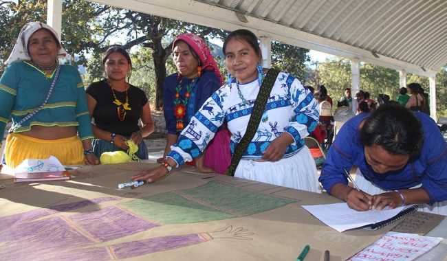 Día Internacional de la Mujer Indígena: Lucha Contra la Discriminación y por la Inclusión Social