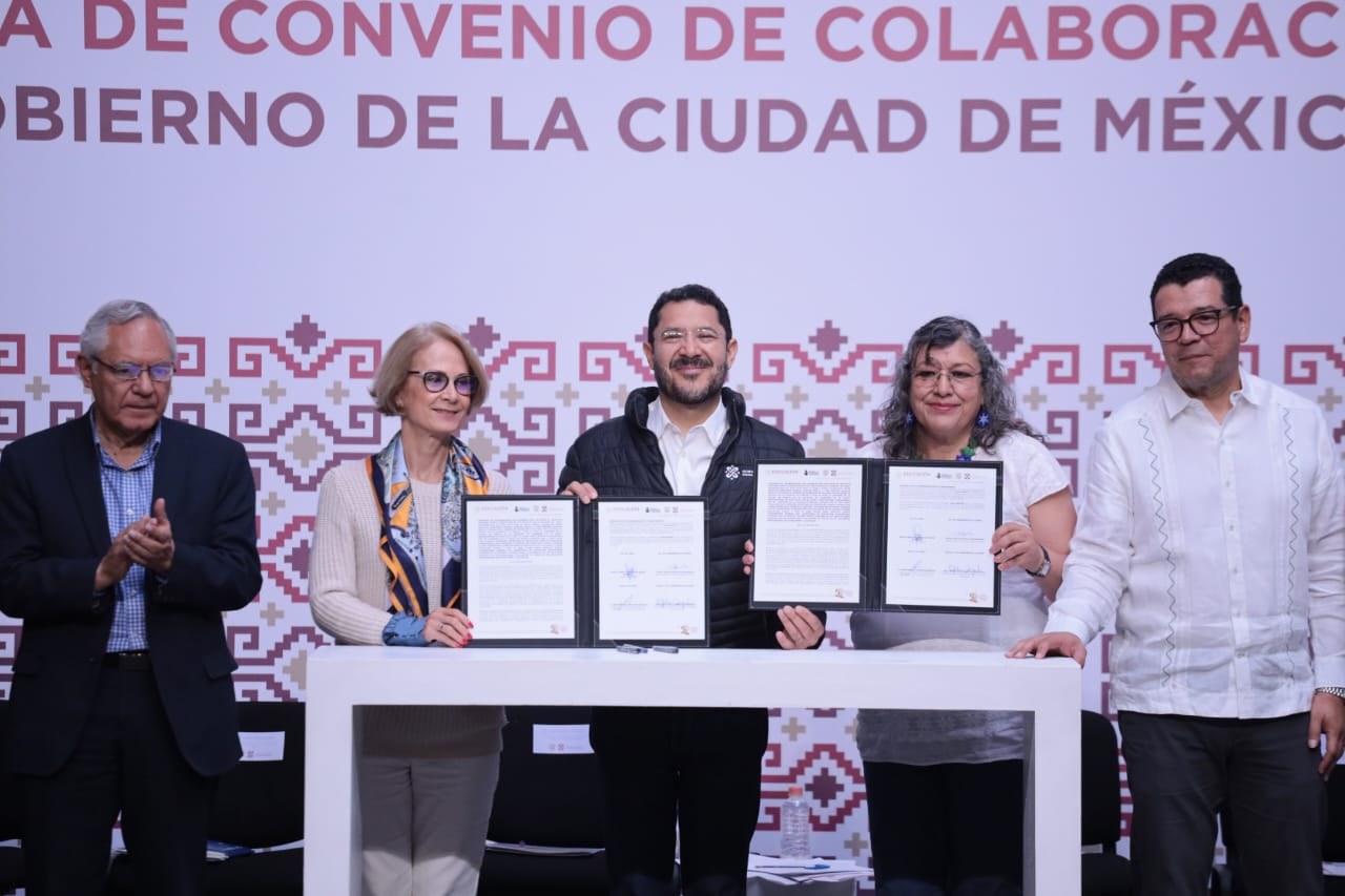 Gobierno de la Ciudad de México y INEA Firman Convenio para Alfabetización y Educación en los PILARES