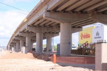 Avance en Nuevo Puente en Circuito Potosí y Calle 71 Beneficiará a 250 Mil Habitantes en San Luis Potosí