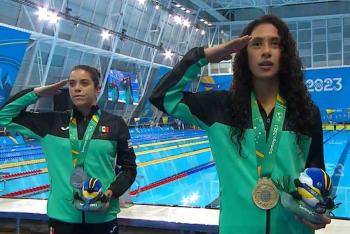 Clavadistas mexicanos ganadores de dos oros y una plata en Santiago 2023