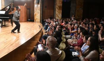 Argelia Fragoso cautiva en la Sala Manuel M. Ponce con su voz única
