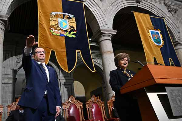 Leonardo Lomelí Vanegas asume la rectoría de la UNAM con compromisos claros para el período 2023-2027 