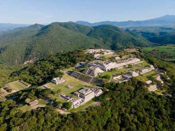 Investigación en Xochicalco y Toniná revela las estructuras sociales ancestrales