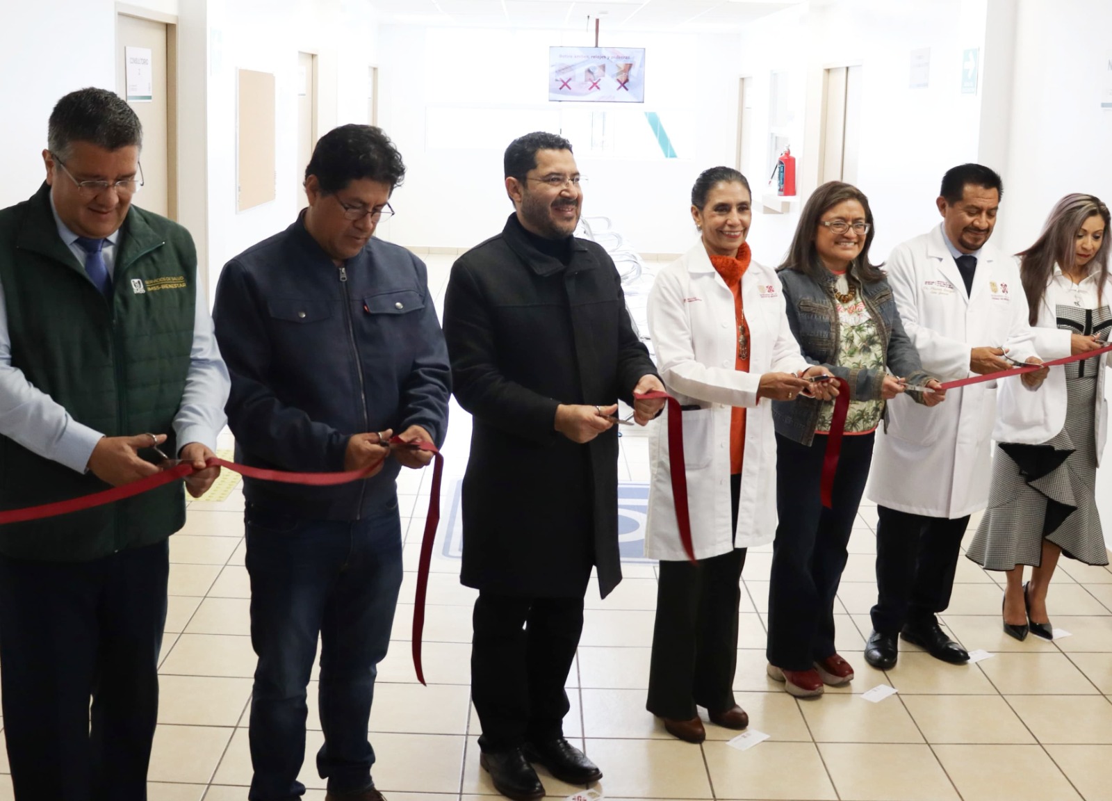 Inauguración del centro de salud T-II 