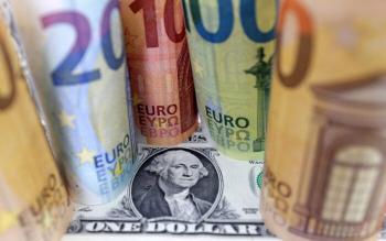 Dólar se dirige a su mayor caída semanal desde diciembre