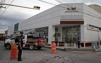 Rescate de migrantes en Puebla: policía rescata a 270 personas hacinadas.