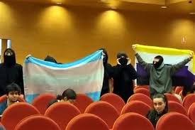 Activistas trans interrumpen conferencia de Marcela Lagarde en la Universidad Complutense de Madrid