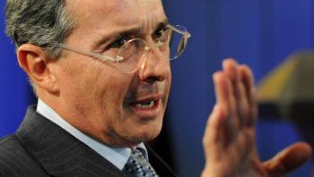 Álvaro Uribe insta a la unidad de Colombia ante división promovida por Gustavo Petro
