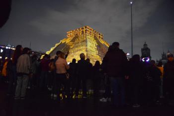 El Zócalo se ilumina con homenaje a Felipe Carrillo Puerto y la cultura maya