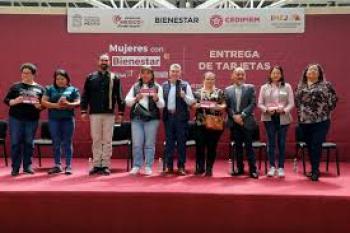 Gobierno de Delfina Gómez prioriza el empoderamiento femenino con nuevas iniciativas sociales