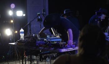La Colmena presenta el séptimo concierto del ciclo Fonósferas con Punt0cero en Tlaxcala