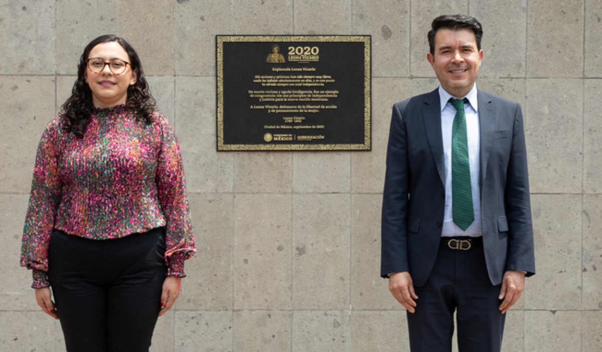 Ceremonia cívica en la Secretaría de Gobernación: un homenaje a la independencia y a la transformación social