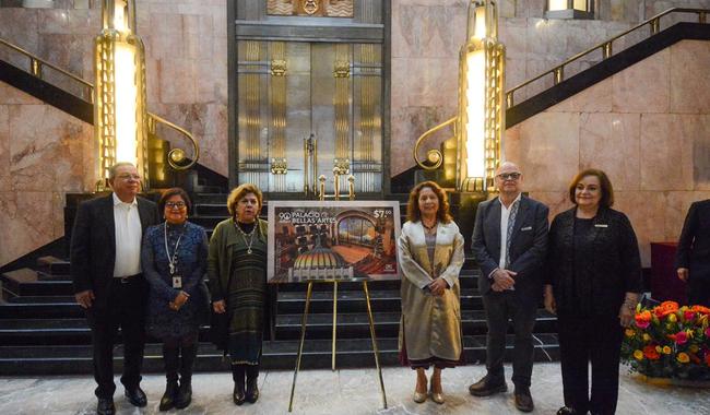 El Palacio de Bellas Artes celebra 90 años con estampilla postal conmemorativa