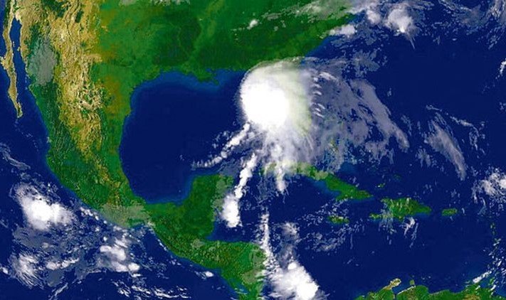 Estados Unidos declara emergencia sanitaria en Florida por huracán Milton