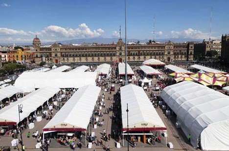 Más de un millón de personas asisten a la Feria del Libro del Zócalo 2024