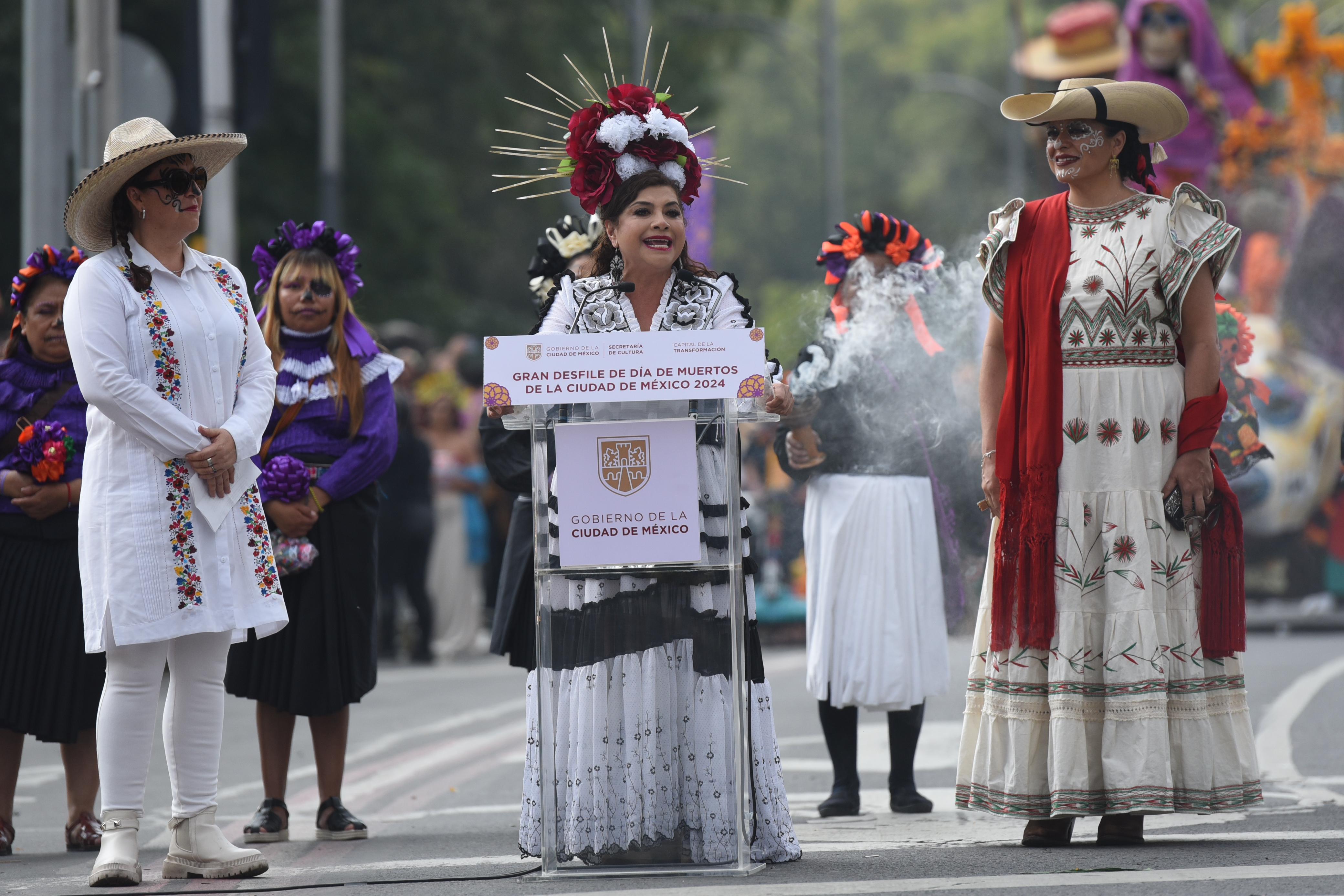 CDMX celebra el Gran Desfile de Día de Muertos 2024: Tradición, Catrinas y Carros Alegóricos