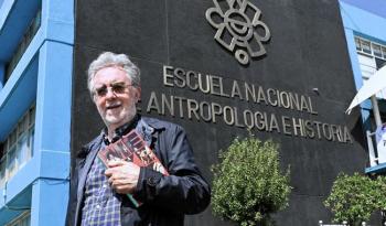 Tomás Pérez Vejo presenta "México, la nación doliente" y cierra ciclo de estudios en la ENAH