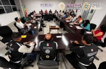 México activa protocolos de monitoreo ante el huracán Rafael categoría 3