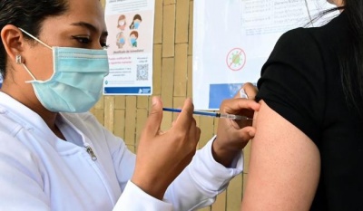 Secretaría de Salud refuerza la vacunación contra neumonía, influenza y Covid-19 en temporada invernal