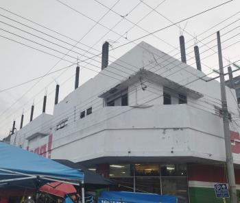Ciudad Valles reanuda hoy demolición de edificio en zona de mercados