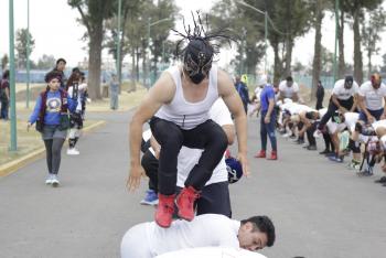 Torneo “Lucha por el Barrio 2024” avanza con 80 participantes en Iztapalapa