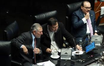 Senado aprueba reforma para eliminar siete organismos autónomos en México