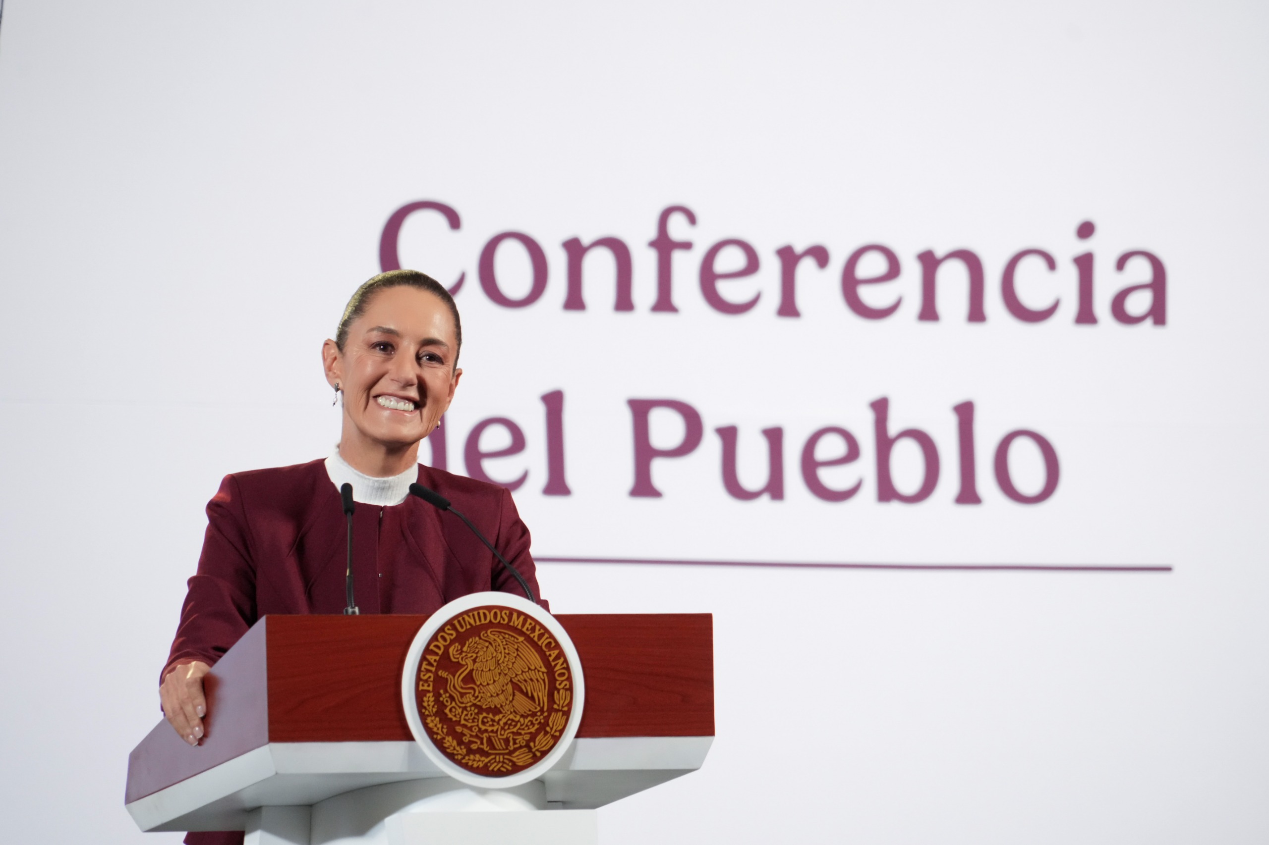 Gobierno de México anuncia aumento del 12% al salario mínimo para 2025