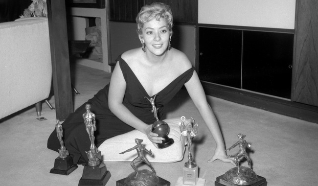 Homenaje a Silvia Pinal en la cineteca nacional: ciclo especial de once películas