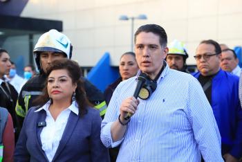 Clara Brugada supervisa operativo por incendio en Benito Juárez; expresa solidaridad a familias de las víctimas