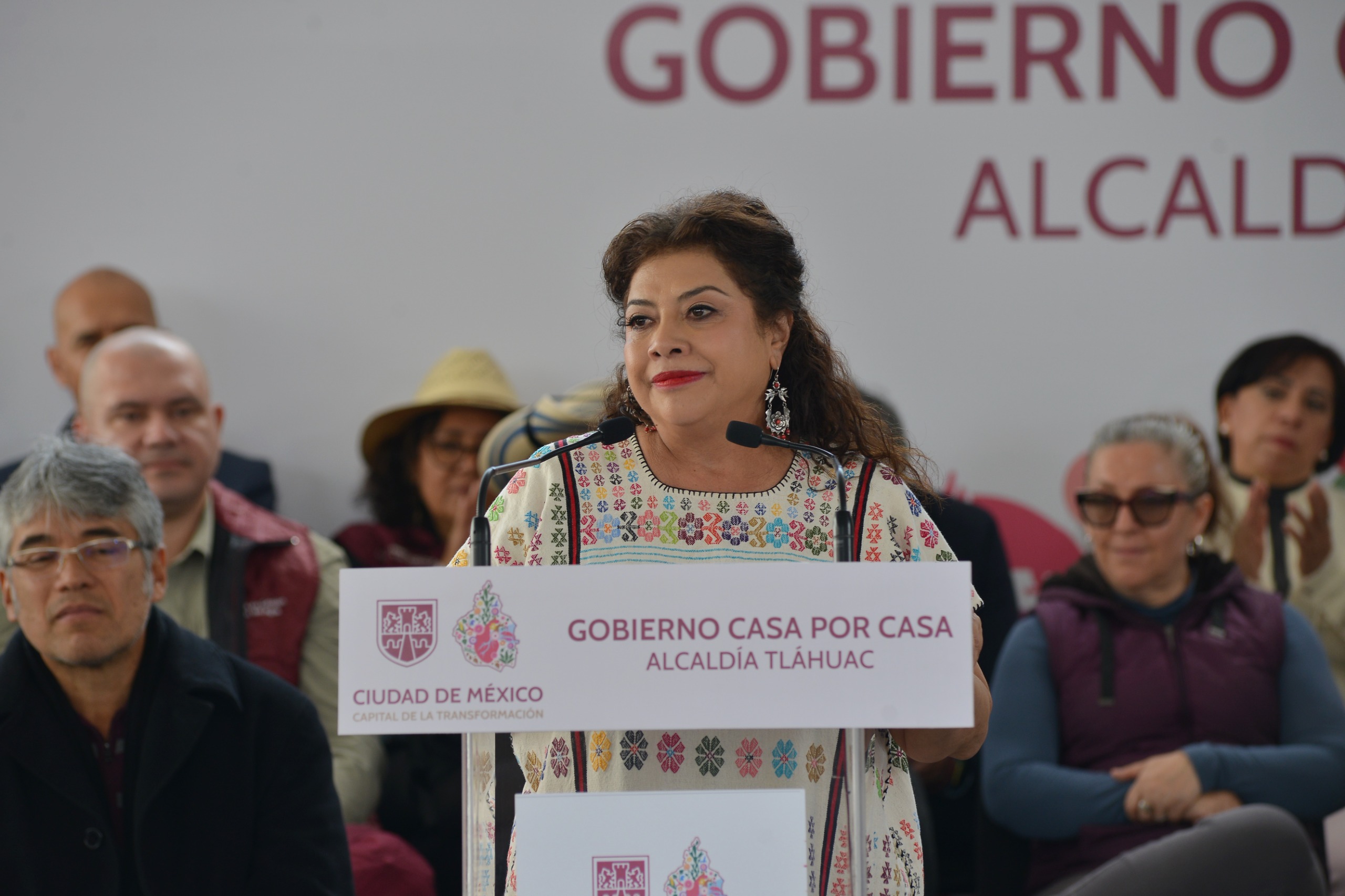 Zapotitlán será la colonia más iluminada de Tláhuac con el programa gobierno casa por casa