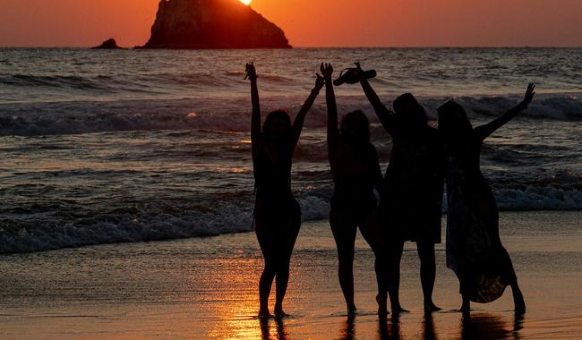 México recibe a más de 10.2 millones de mujeres extranjeras vía aérea en 2024