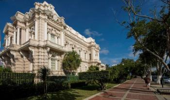 Exposición "Restaurar y resistir" abre en el Palacio Cantón de Mérida