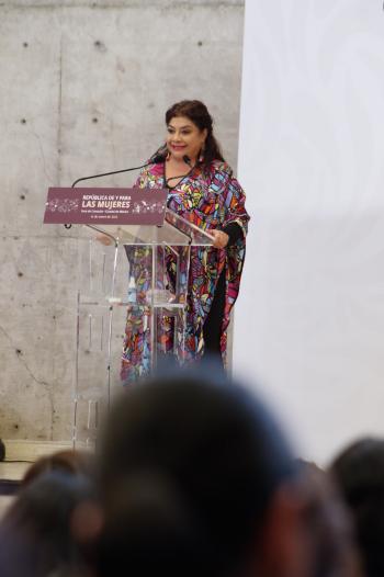 Clara Brugada impulsa derechos de las mujeres en foro del Plan Nacional de Desarrollo