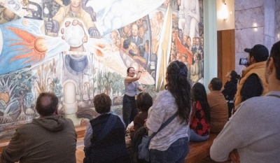 Visitas guiadas en Lengua de Señas Mexicana en el Museo del Palacio de Bellas Artes