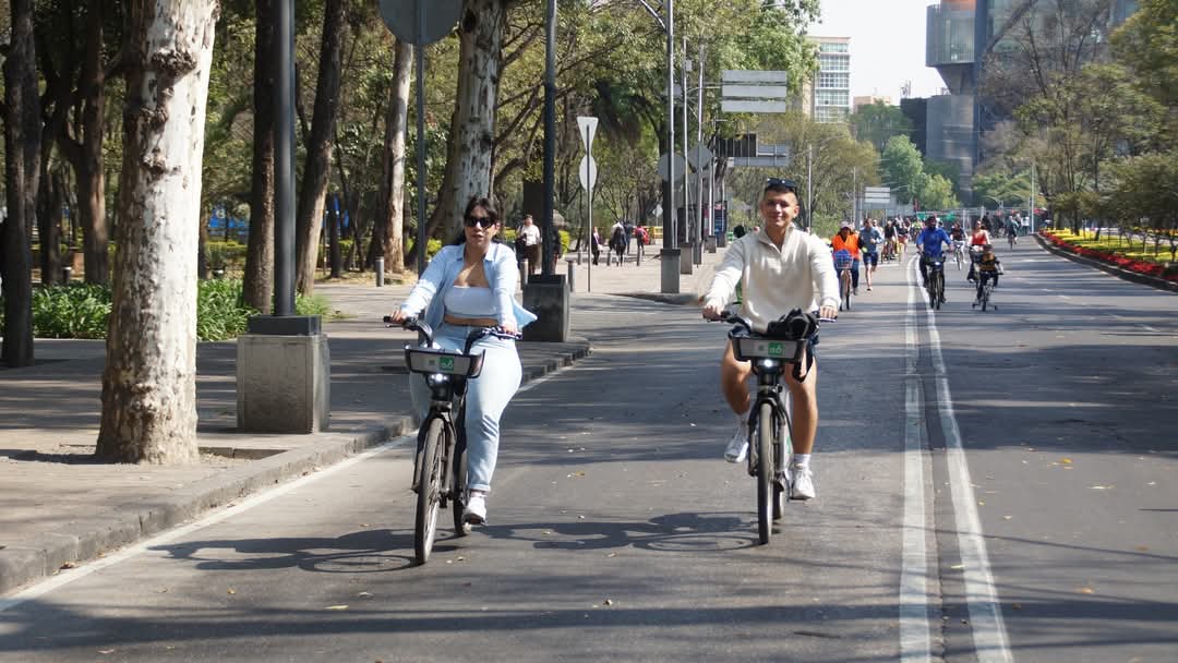 “Muévete en Bici” rompe récord de asistencia con más de 121 mil personas