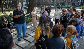 Conmemoran a José Emilio Pacheco con recorrido literario en la colonia Roma