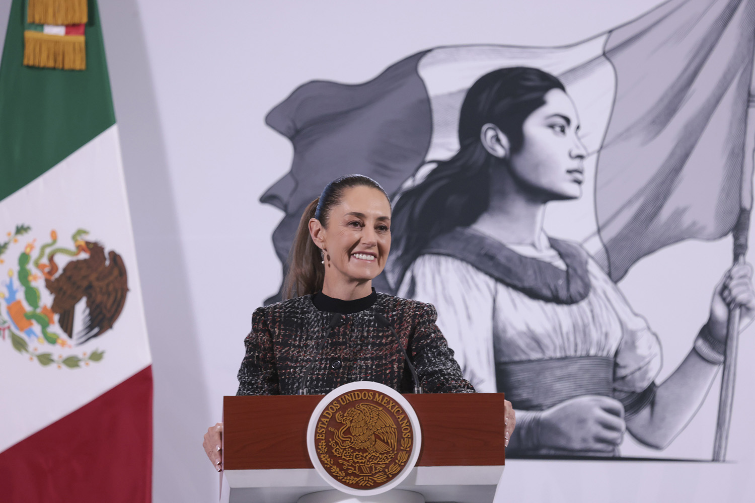 Pemex y CFE regresan al pueblo de México: fin a la privatización en el sector energético