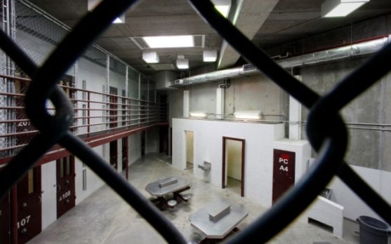 Sheinbaum rechaza criminalización de migrantes tras anuncio de Trump sobre Guantánamo