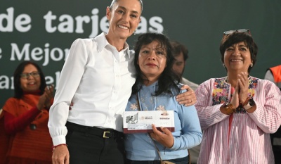 Gobierno entrega 11 mil tarjetas para mejoramiento de vivienda en Texcoco y Ecatepec