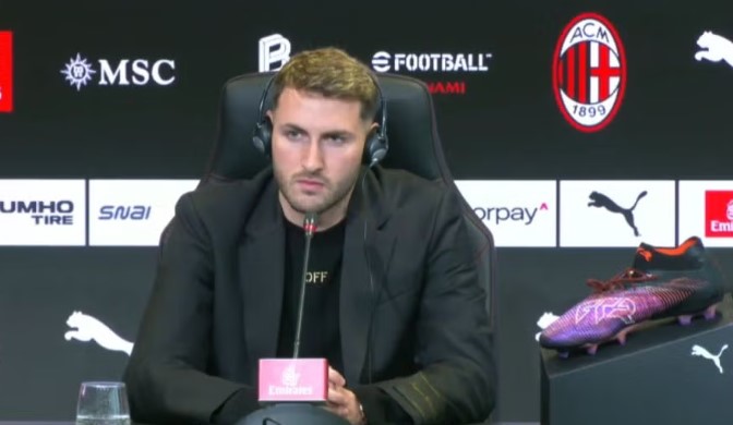 Santiago Giménez ficha con el AC Milan y la prensa argentina reacciona