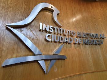 PRD CDMX acredita cumplimiento ante el IECM para conservar su registro local