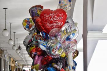 Se prevé derrama económica de más de 3 mil 300 mdp por Día del Amor y la Amistad en Edoméx