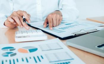 SAT puede congelar cuentas bancarias en México por adeudos fiscales