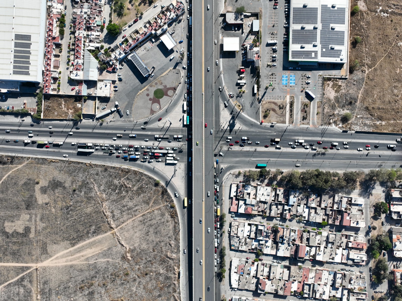 Ricardo Gallardo inicia construcción de puente vehicular en Circuito Potosí; beneficiará a 250 mil habitantes