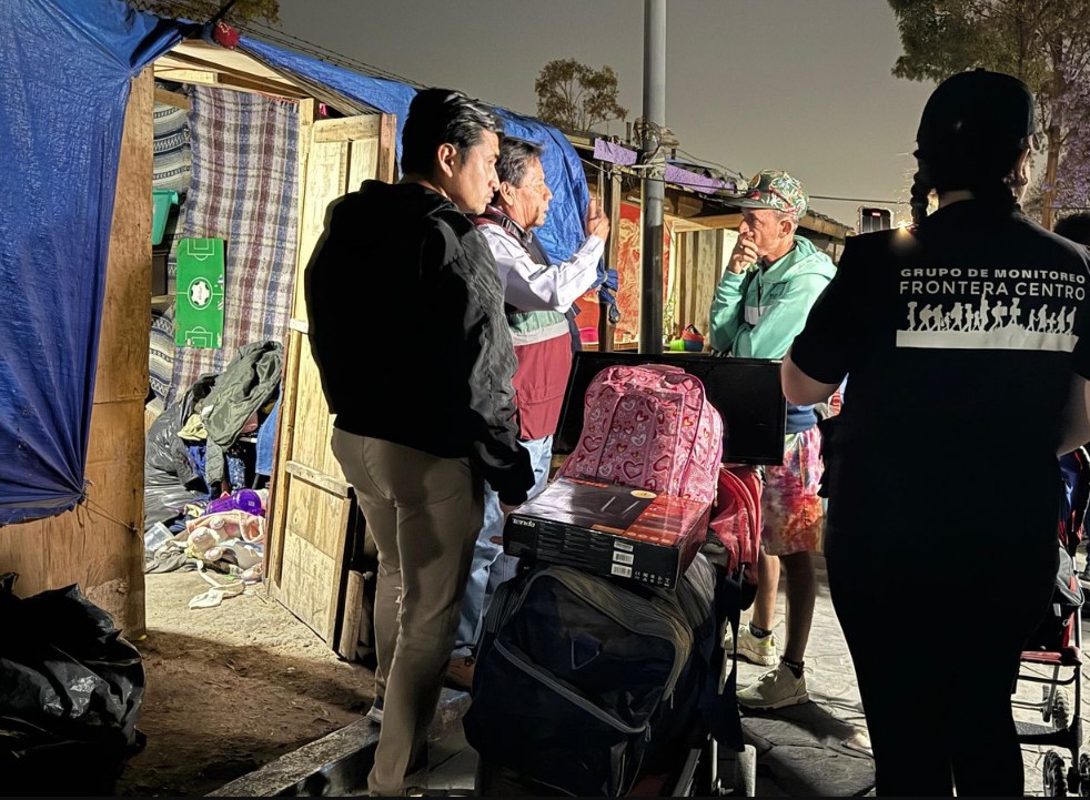 CDMX traslada a albergues a personas en movilidad tras hechos de violencia en campamento
